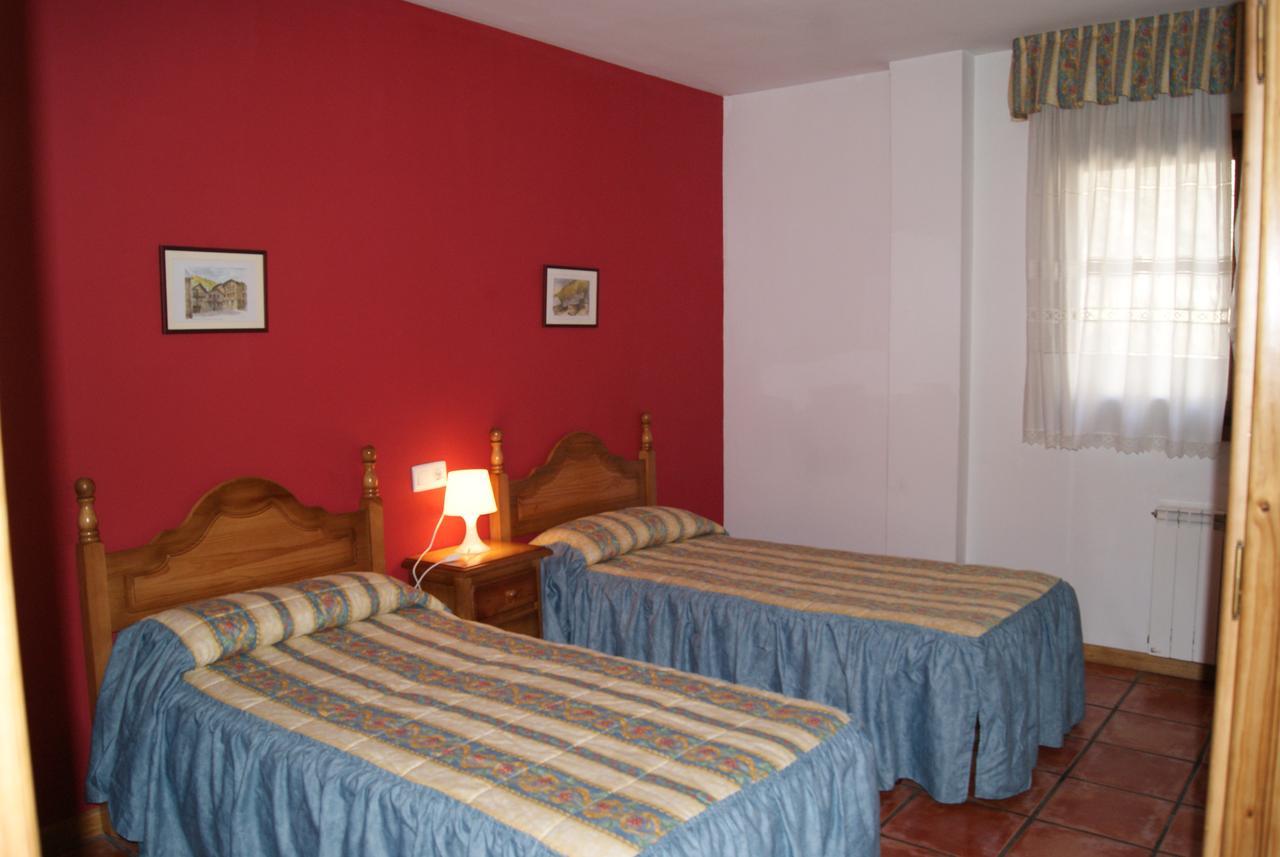 Hotel Pensio Samarra Ribera de Cardós Zewnętrze zdjęcie