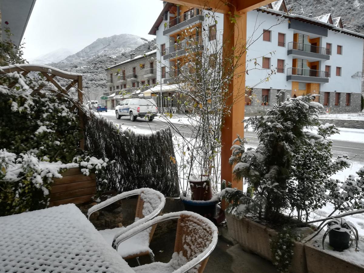 Hotel Pensio Samarra Ribera de Cardós Zewnętrze zdjęcie
